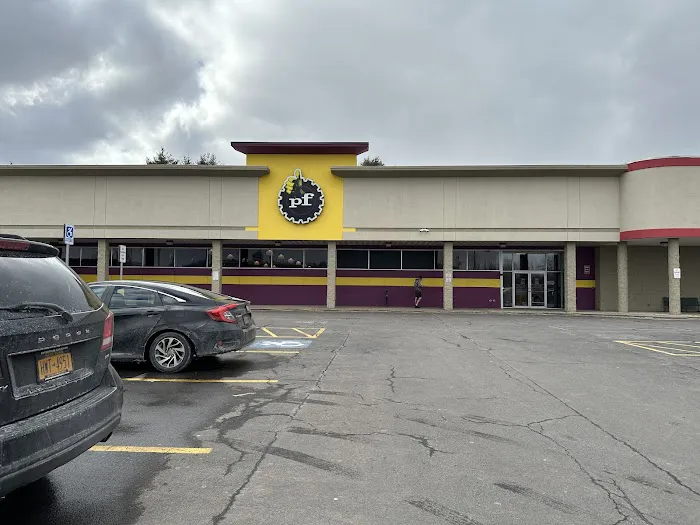Planet Fitness Picture 8