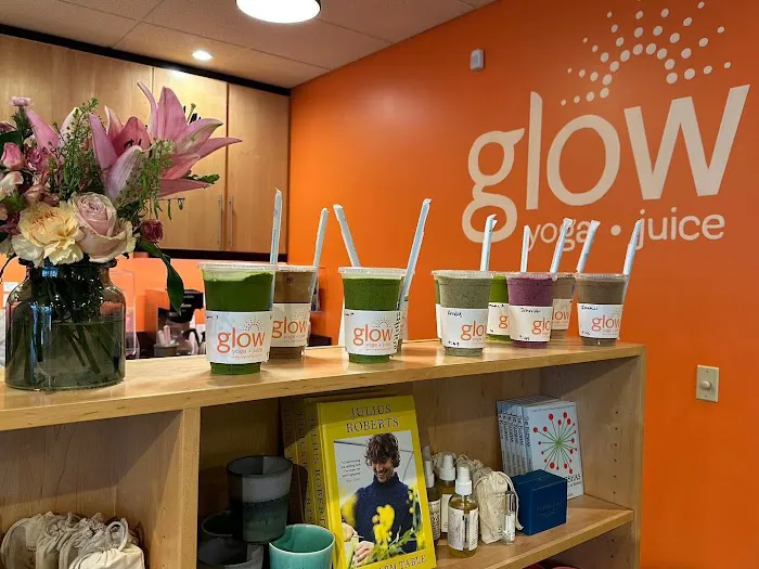 Glow Yoga & Juice Bar Picture 6