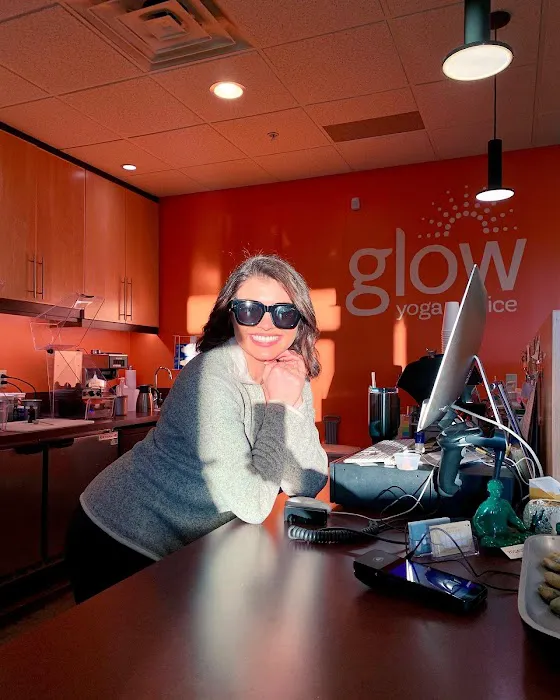 Glow Yoga & Juice Bar Picture 1