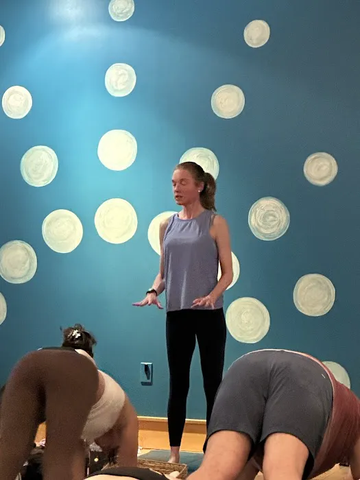 Glow Yoga & Juice Bar Picture 3