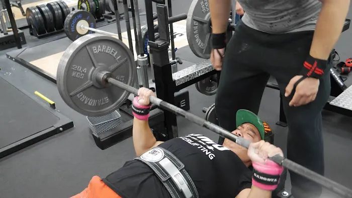 SMG Powerlifting Picture 4