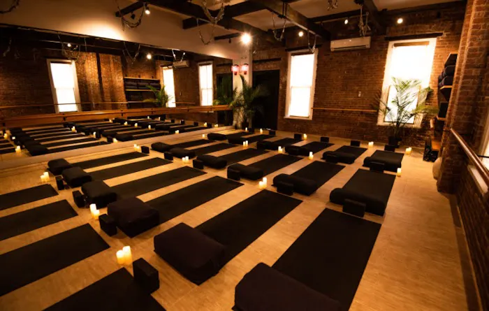 District Hot Yoga Picture 9