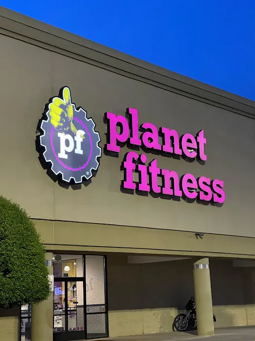 Planet Fitness Picture 7