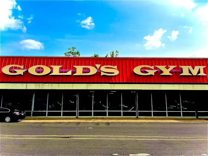 Gold's Gym Picture 9