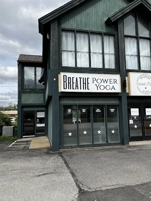 BREATHE Power Yoga Picture 6