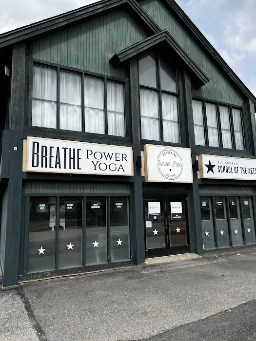 BREATHE Power Yoga Picture 4