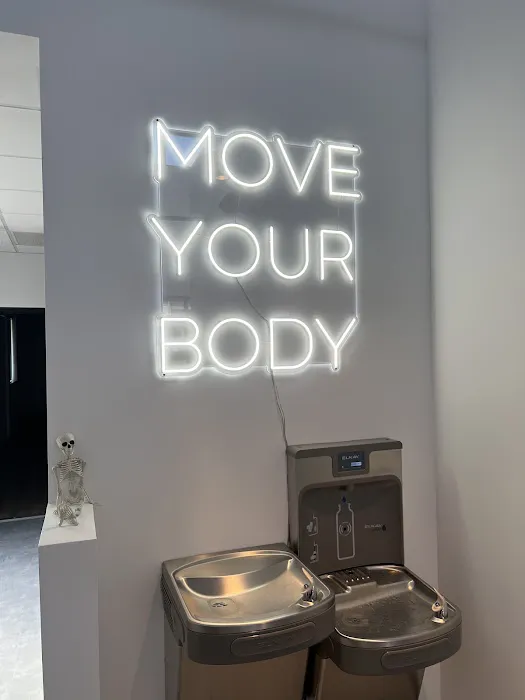 MOVE Picture 5
