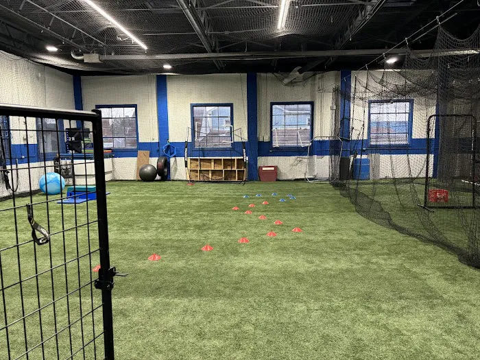Ball OWL'T Sports Training Facility Picture 10
