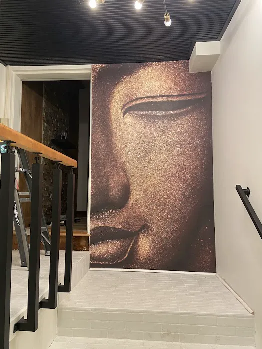 Evolve Yoga Studio and healing center Picture 6