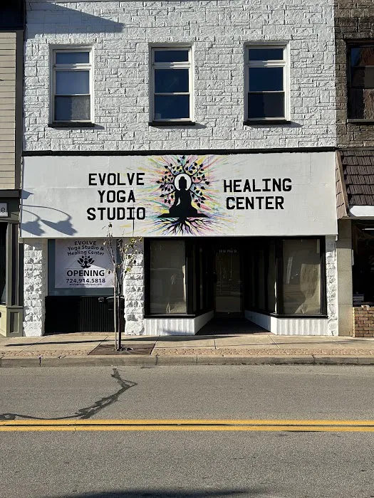 Evolve Yoga Studio and healing center Picture 9