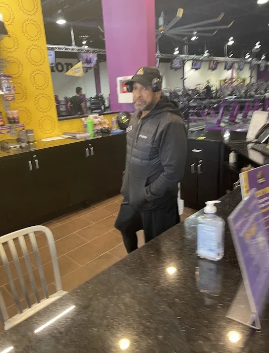 Planet Fitness Picture 3