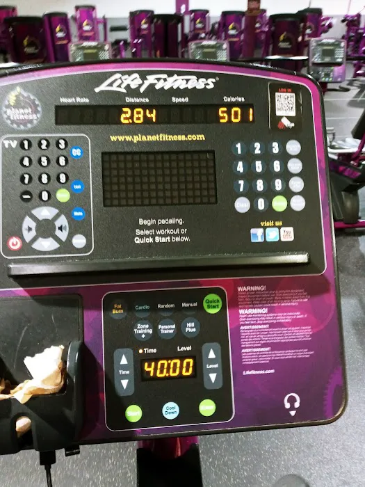 Planet Fitness Picture 10