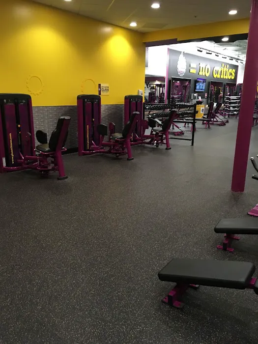 Planet Fitness Picture 9