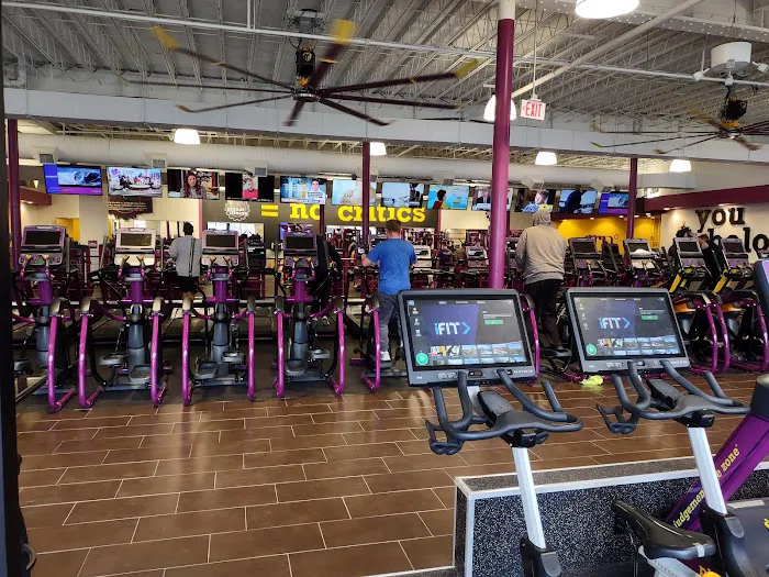Planet Fitness Picture 5
