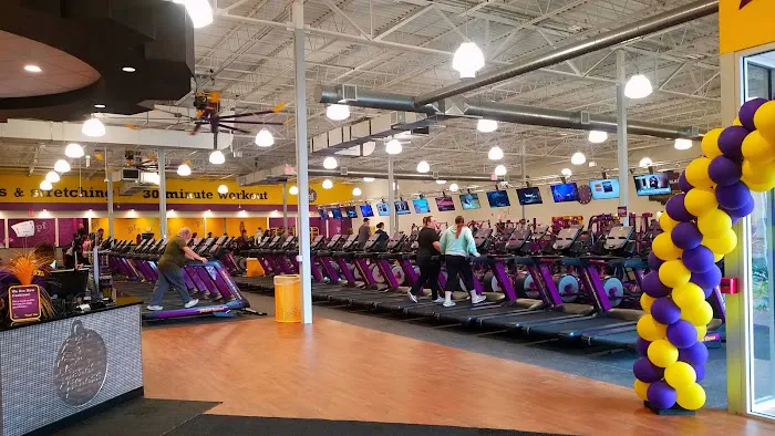 Planet Fitness Picture 6