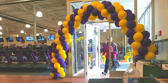 Planet Fitness Picture 8