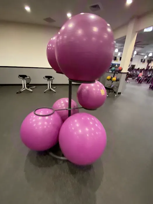 Planet Fitness Picture 5