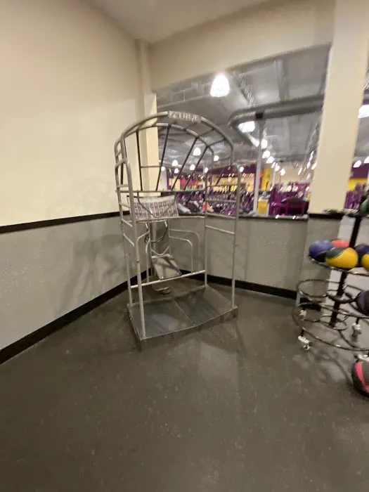 Planet Fitness Picture 6