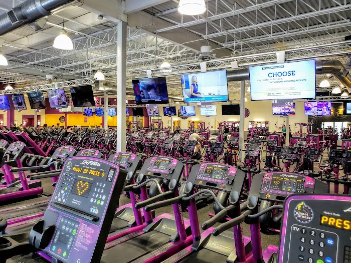 Planet Fitness Picture 10