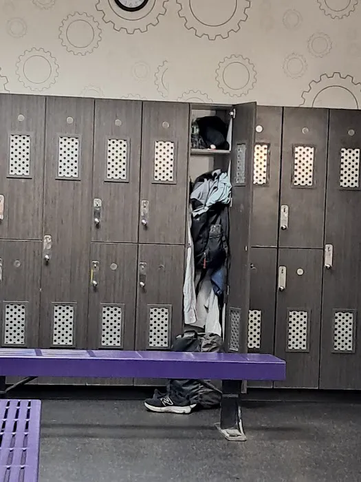 Planet Fitness Picture 6