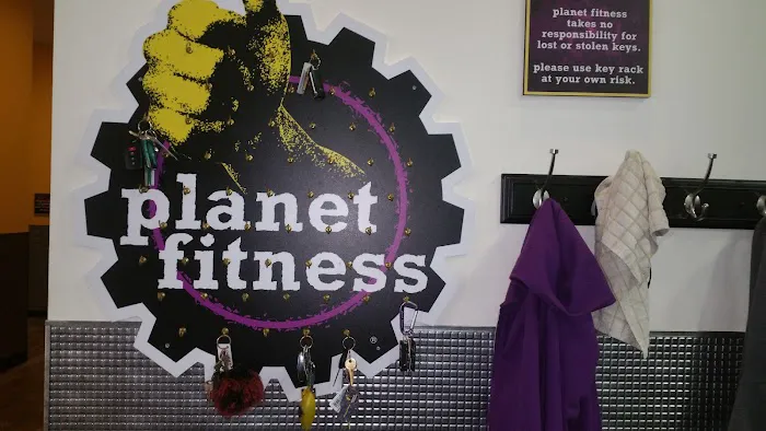Planet Fitness Picture 3