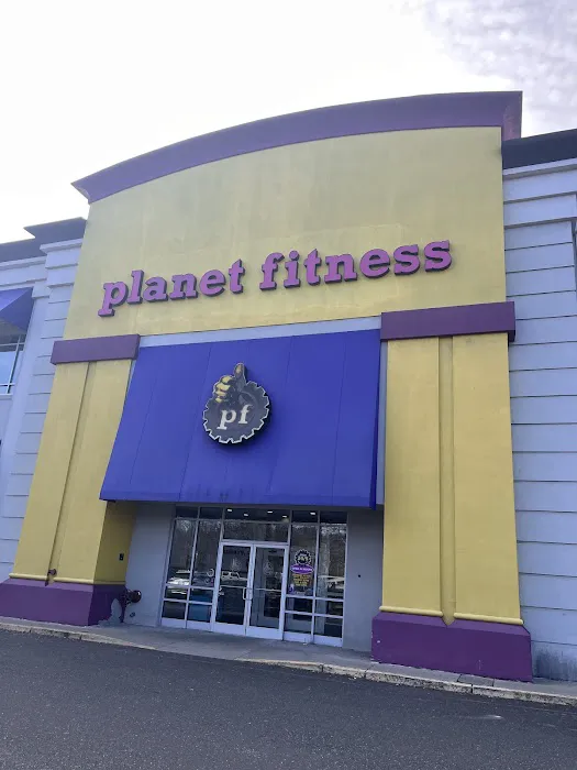 Planet Fitness Picture 5