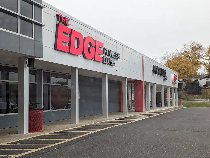 The Edge Fitness Clubs Picture 5
