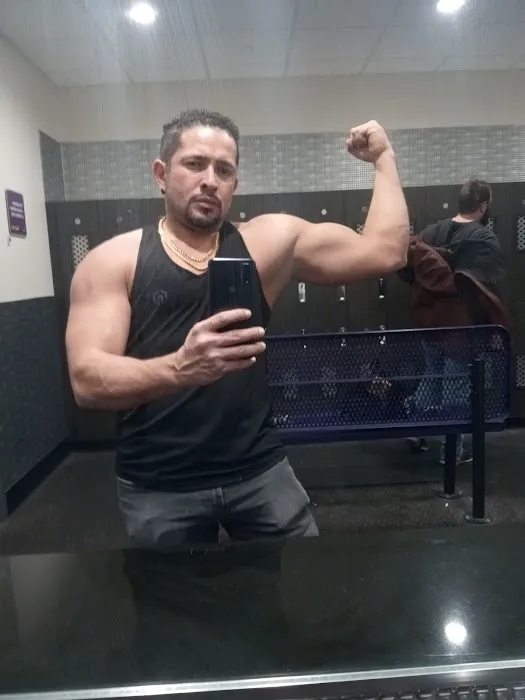 Planet Fitness Picture 8