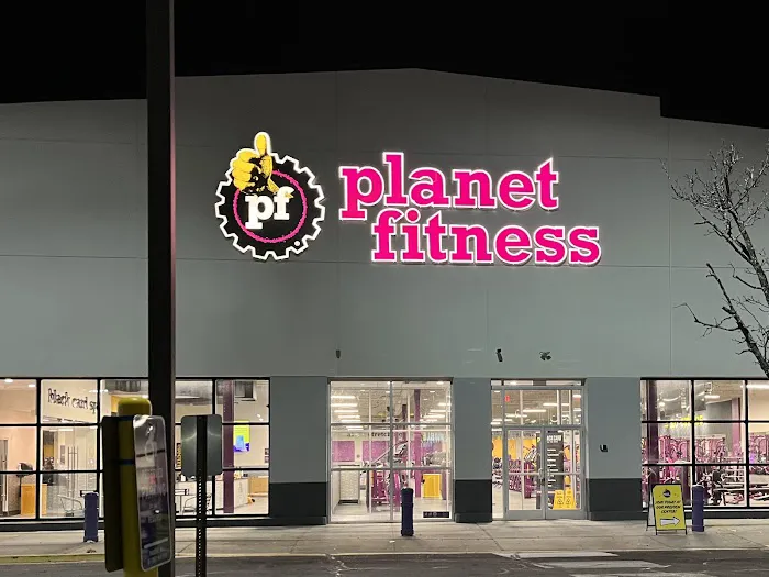Planet Fitness Picture 9