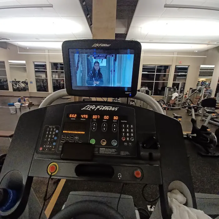 Genesis Health Clubs - Saw Mill Club East Picture 5