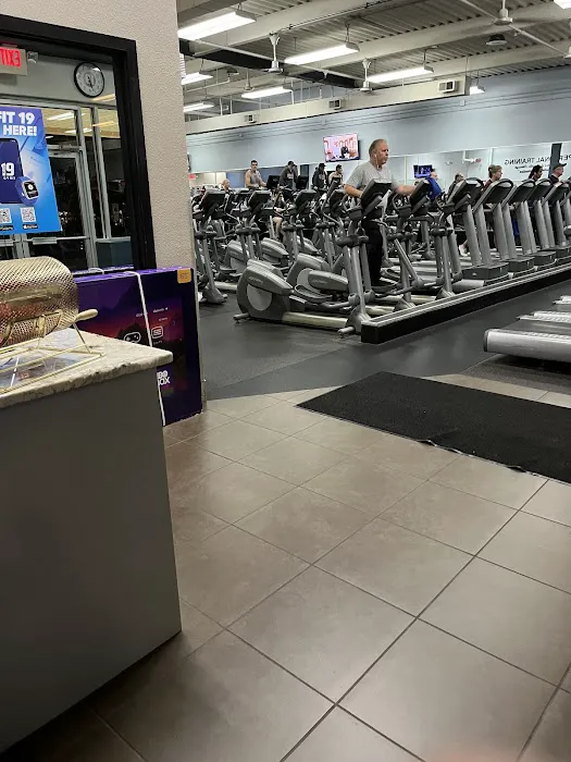 Fitness 19 Picture 1