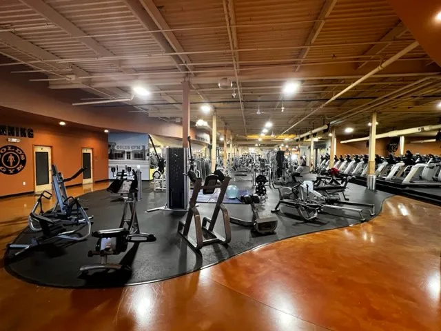 Gold's Gym Picture 9