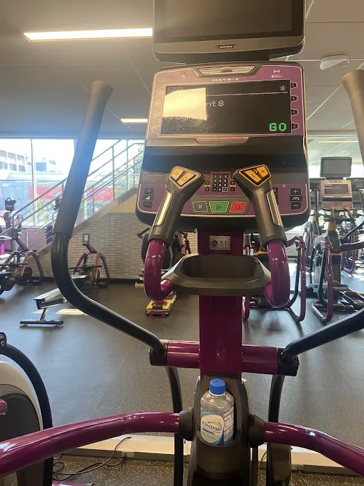 Planet Fitness Picture 9