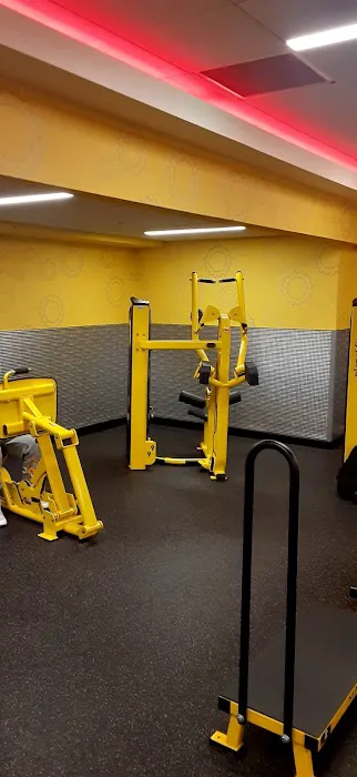 Planet Fitness Picture 4