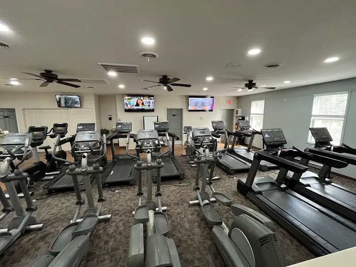 Bridgewater 24/7 Family Fitness Picture 1