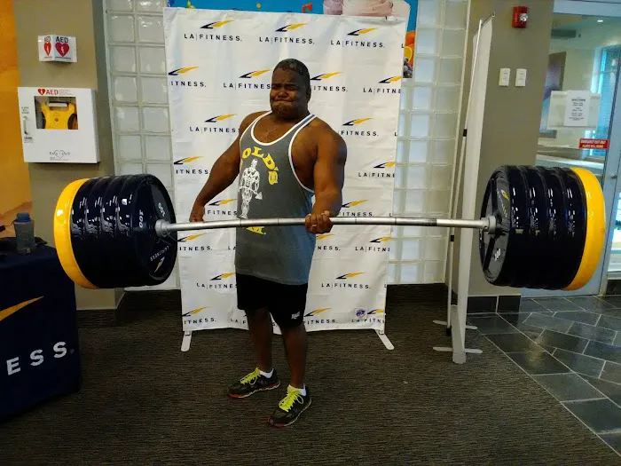 LA Fitness Picture 7