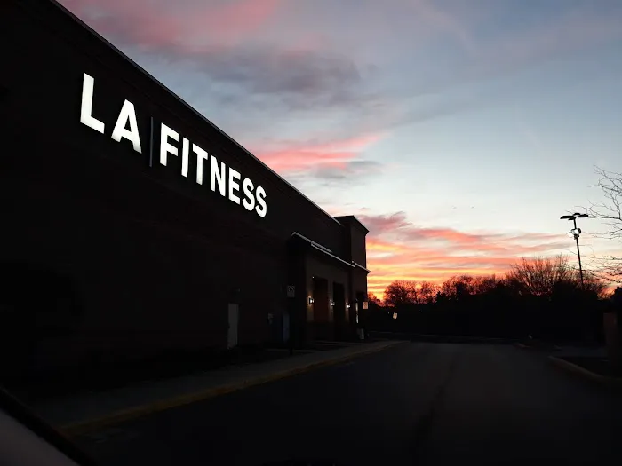 LA Fitness Picture 1