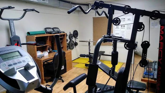 Zona's Fitness Center Picture 3