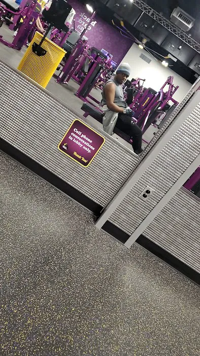 Planet Fitness Picture 1