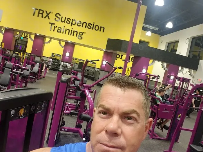 Planet Fitness Picture 9