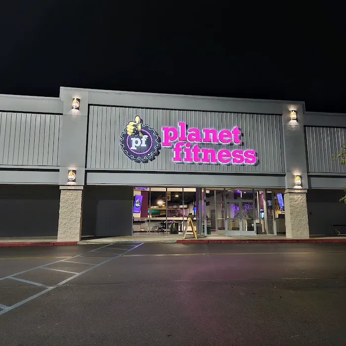 Planet Fitness Picture 8