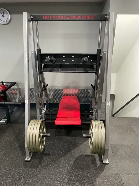 IRON FACTORY GYM Picture 7