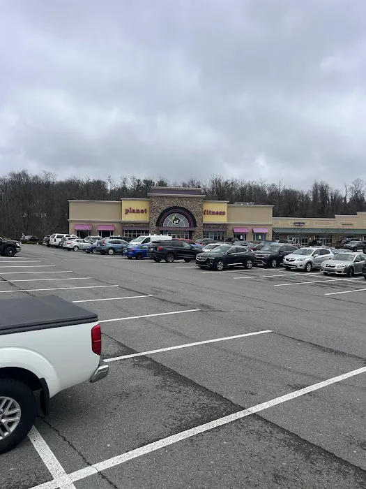 Planet Fitness Picture 9
