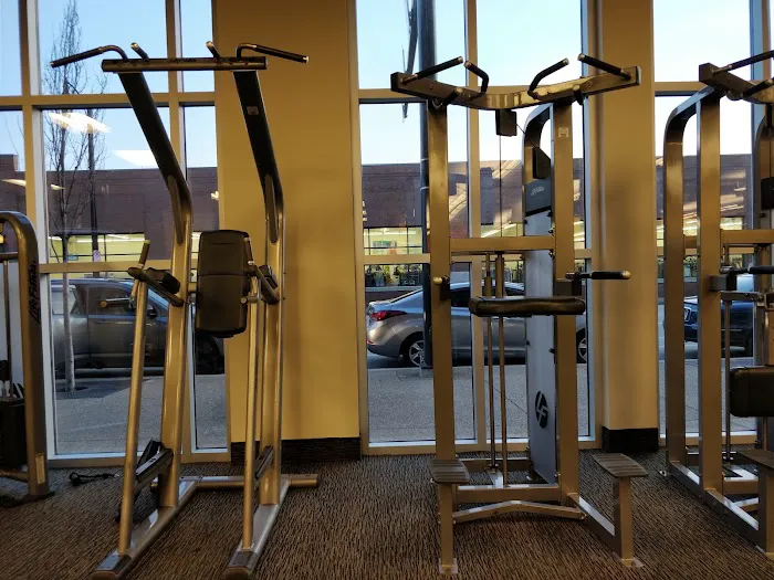 LA Fitness Picture 7