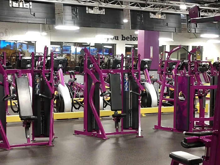 Planet Fitness Picture 9