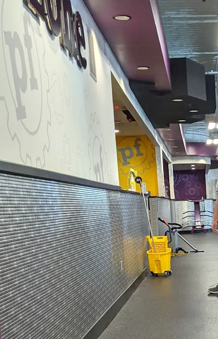 Planet Fitness Picture 10