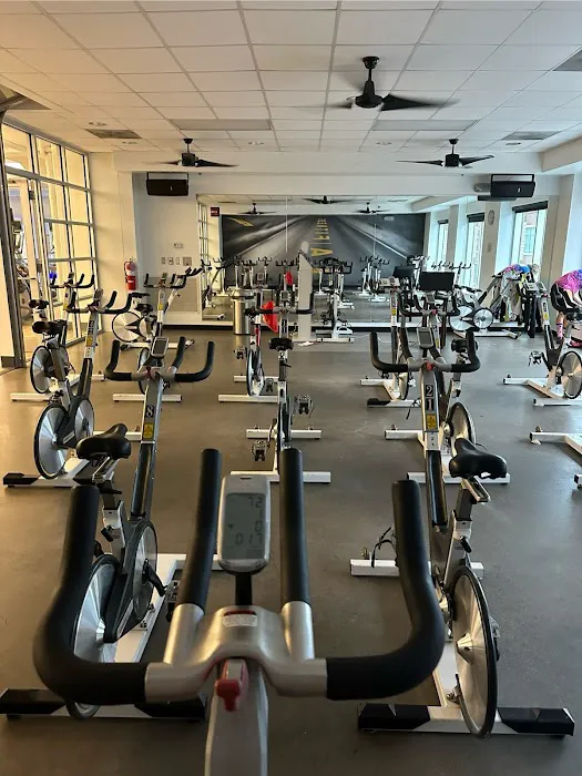 LA Fitness Picture 1