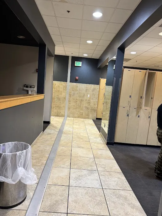LA Fitness Picture 10