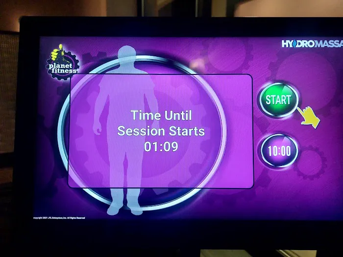 Planet Fitness Picture 6