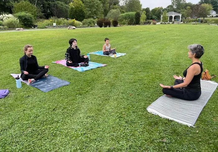 Clare Elizabeth Yoga Picture 9